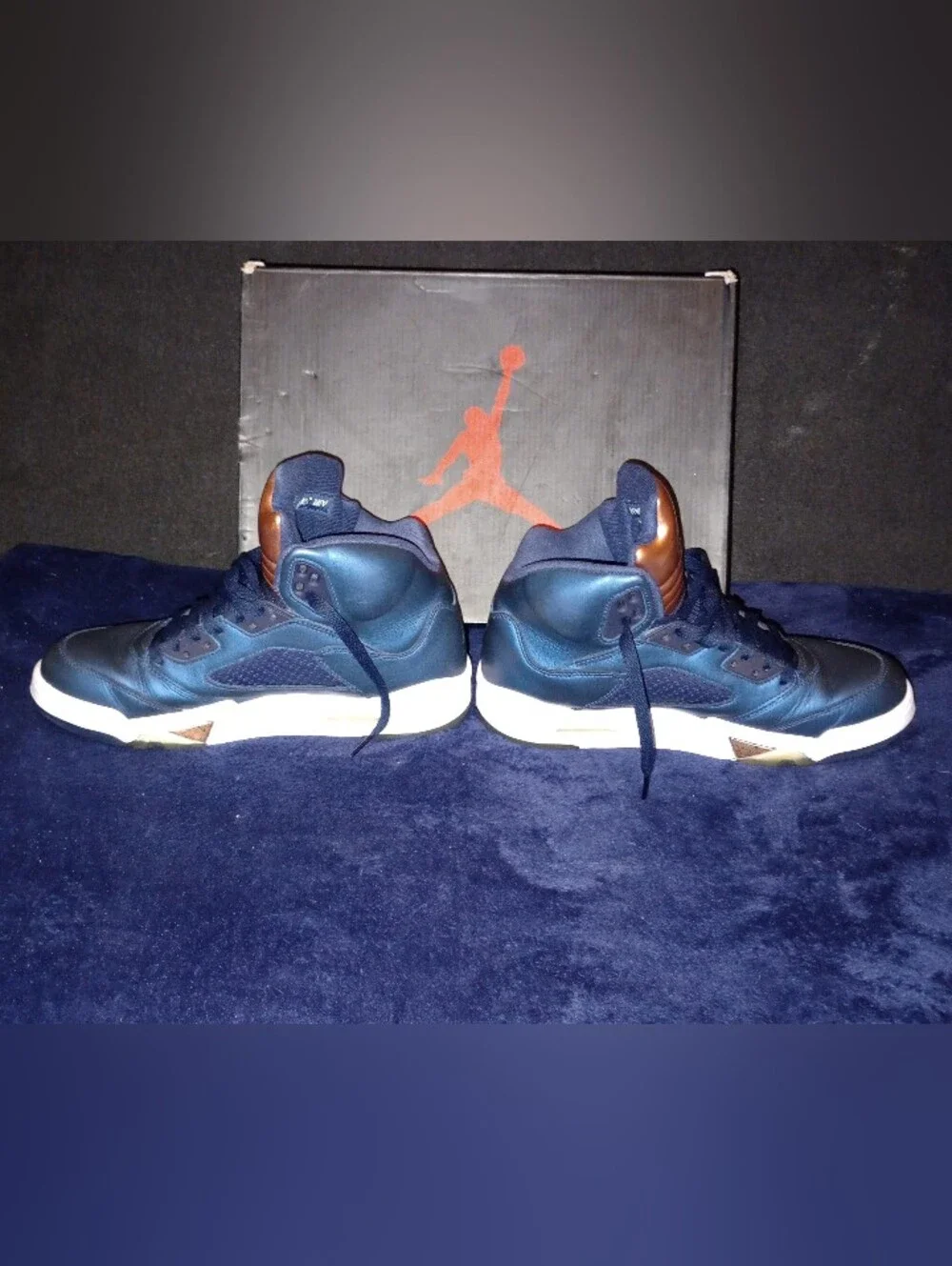 IOB Air Jordan 5 Retro Bronze Mens size 8 or women's size 9.5